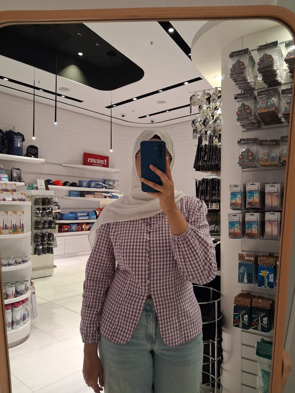 9a642bd4-9ffb-4dab-acdd-826c5da3ad27.jpg